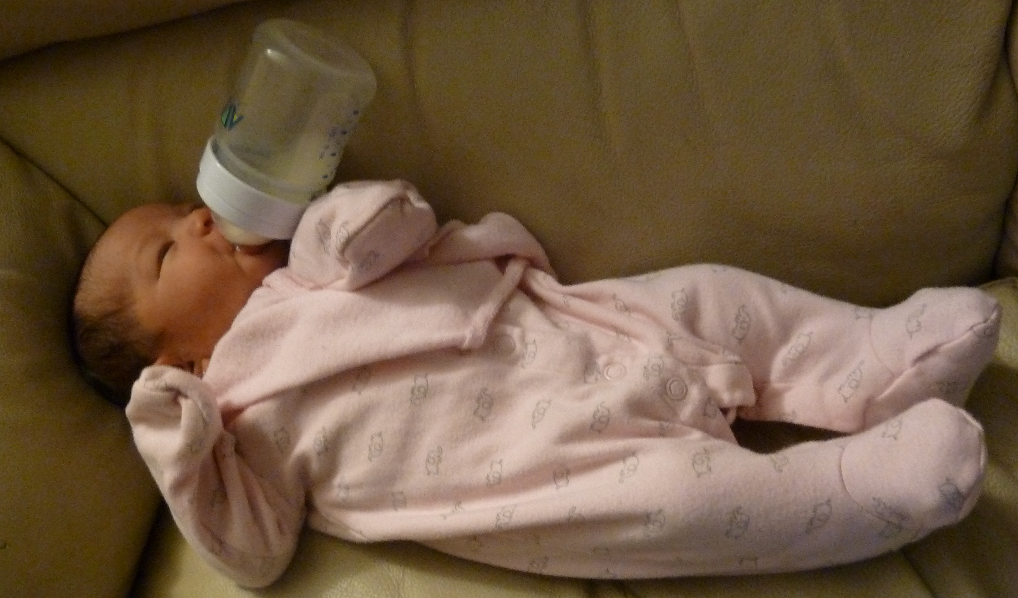 [First Week, Baby Ava Self-Serve]