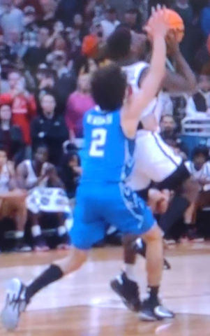 Creighton foul or no foul