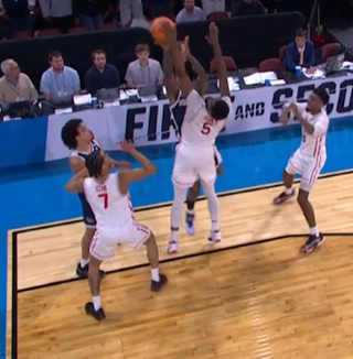 Houston stuffs Zags game-tying attempt