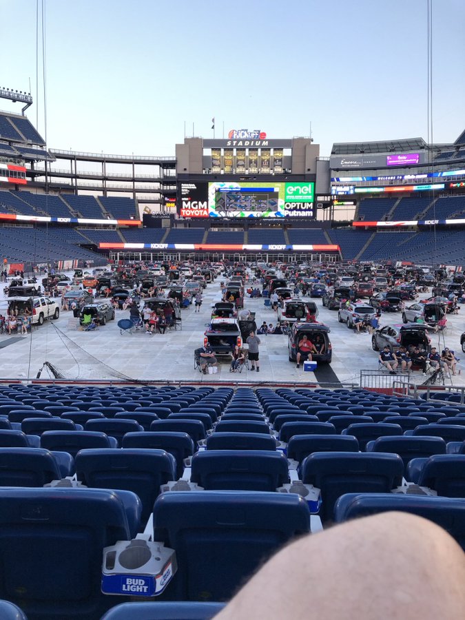 NE drive-in viewing party